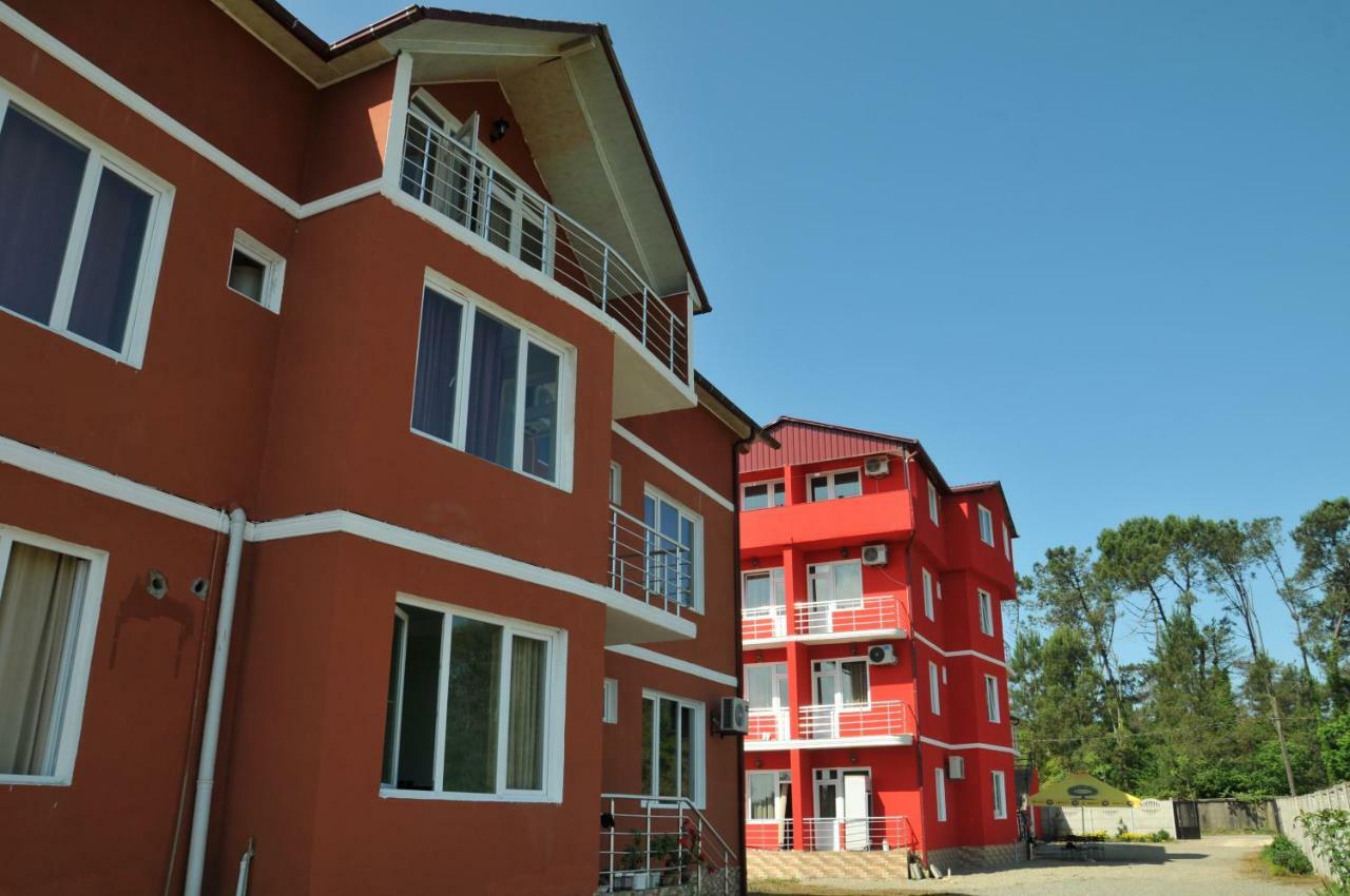 Giomari Hotel Ureki Buitenkant foto